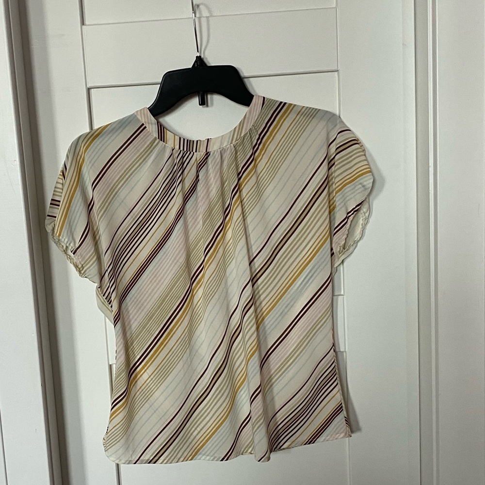 Cute Summer Top! Multicolored